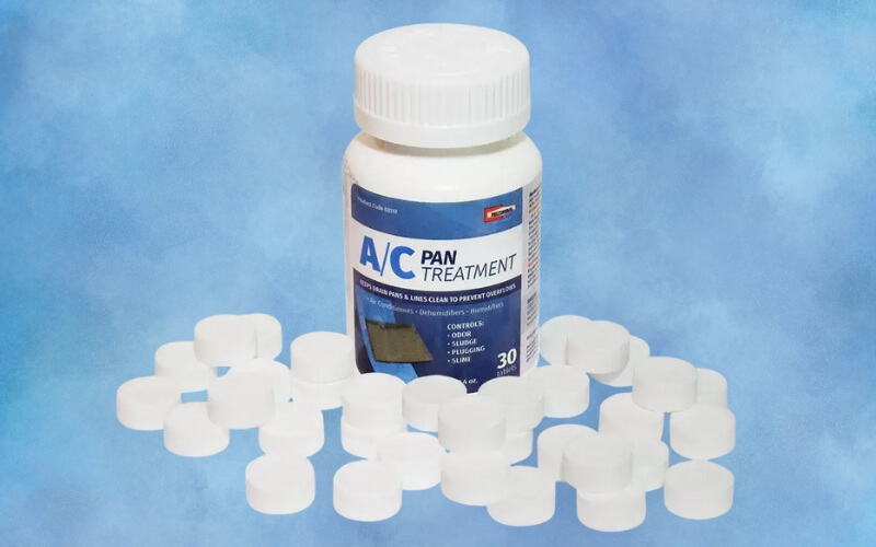 Vệ sinh máng thoát nước và đặt viên AC Pan Treatment