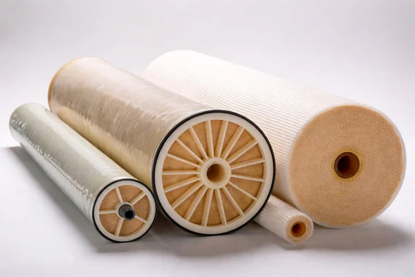 màng RO trong hệ thống lọc nước công nghiệp