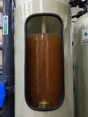 Resin trong cột FRP